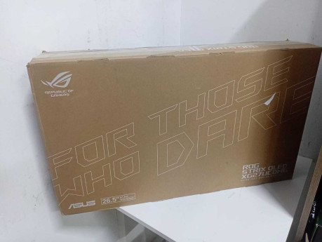 ASUS ROG STRIX XG27UCDMG 0.03 MS 240 HZ 27(OUTLET)