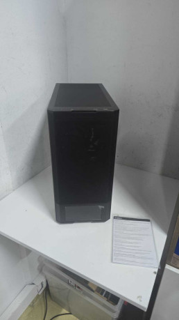 Lian Li Lancool 207 Digital Siyah Mid-Towe(OUTLET)