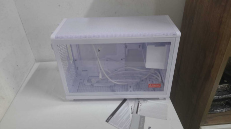 Lian Li Dan Case A3 Beyaz Ahşap Cam Panel (OUTLET)