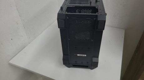 MAG FORGE M100A 4x 120mm ARGB mATX GAMING (OUTLET)