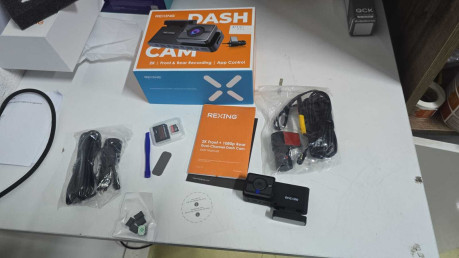 REXING C2 2K WIFI 32GB SD KART(OUTLET)