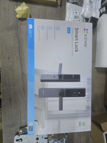 EZVİZ CS-DL05 PARMAK İZİ OKUYUCULU KAPI Kİ(OUTLET)