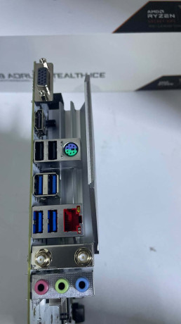 COLORFUL BATTLE-AX B760M-G WHITE WIFI V20 (OUTLET)