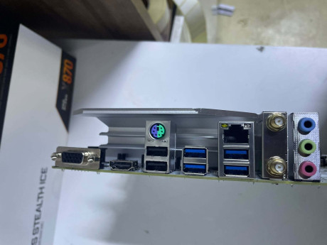 COLORFUL BATTLE-AX B760M-G WHITE WIFI V20 (OUTLET)