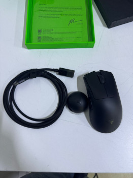 RAZER DEATHADDER V4 PRO RZ01-05330100-R3G1(OUTLET)