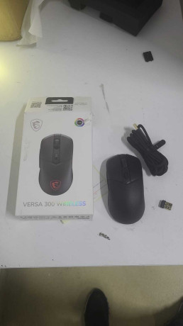 MSI VERSA 300 WIRELESS MOUSE(OUTLET)